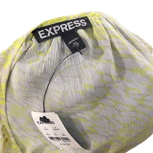 NWT! Express Yellow Sheer Flowy Side Tie Blouse - Size XS - Picture 5 of 5